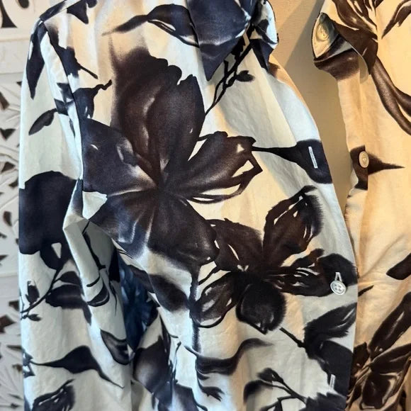 Liz Claiborne Black and White Floral Shirt Sz 8