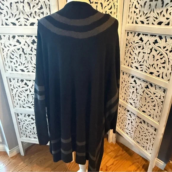 White House Black Market Black and Gray Sweater Sz M/L