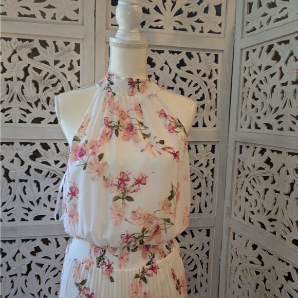 White House Black Market Elegant Floral Dress NWT Sz 10
